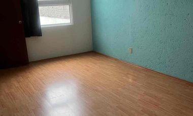 DEPARTAMENTO DE 1TECAMARA Y PUEDE SER ESTUDIO O RECAMARA