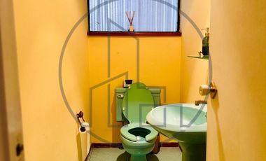 LOMAS DE BEZARES, EXCELENTE CASA EN VENTA PARA REMODELAR