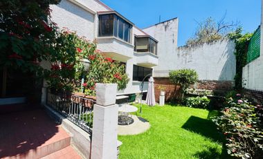 LOMAS DE BEZARES, EXCELENTE CASA EN VENTA PARA REMODELAR