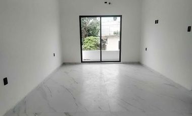 VENDO CASA EN BOCA DEL RIO, CERCA DE PLAZA AMERICAS