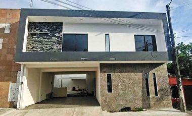 VENDO CASA EN BOCA DEL RIO, CERCA DE PLAZA AMERICAS