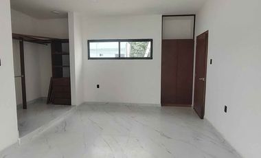 VENDO CASA EN BOCA DEL RIO, CERCA DE PLAZA AMERICAS