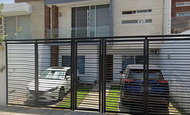 Gran oportunidad casa de dos plantas en remate. “¿Demasiado bueno para ser verdad? Te explicamos paso a paso cómo funciona”