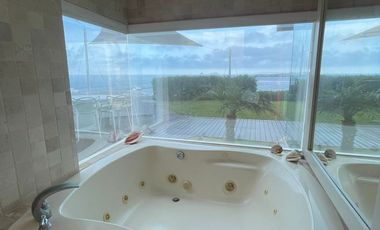 Vendo casa en el km 46 con vista privilegiada al mar de Punta Hermosa