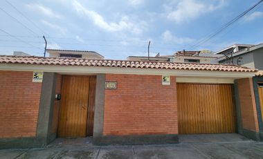 Hermosa Casa en Venta en Santiago de Surco