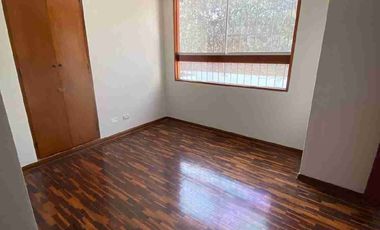 Hermosa Casa en Venta en Santiago de Surco