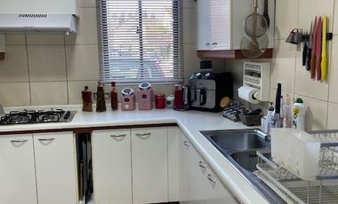 Venta amplia y cómoda casa 3D+3B Ciudad Satélite - Maipú