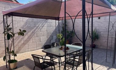 Venta amplia y cómoda casa 3D+3B Ciudad Satélite - Maipú