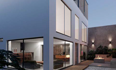 VENDO EN CUERNAVACA, RESIDENCIA RECIEN REMODELADA, GRAN UBICACIÓN, 5 RECÁMARAS, SALÓN DE JUEGOS, 3 ESTACIONAMIENTOS.