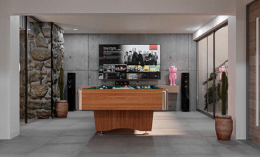 VENDO EN CUERNAVACA, RESIDENCIA RECIEN REMODELADA, GRAN UBICACIÓN, 5 RECÁMARAS, SALÓN DE JUEGOS, 3 ESTACIONAMIENTOS.