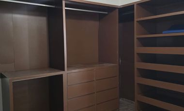 CASA EN RENTA EN RAMOS ARIZPE MUY CENTRICA A 2 CUADRAS DE AL SUPER EN COLONIA LA HACIENDA DE PREFERENCIA PARA OFICINAS DE DOS PLANTAS SIN MUEBLES