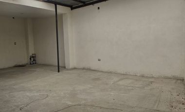 CASA EN RENTA EN RAMOS ARIZPE MUY CENTRICA A 2 CUADRAS DE AL SUPER EN COLONIA LA HACIENDA DE PREFERENCIA PARA OFICINAS DE DOS PLANTAS SIN MUEBLES