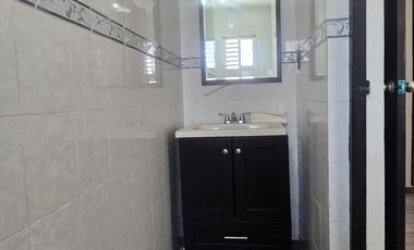 CASA EN RENTA EN RAMOS ARIZPE MUY CENTRICA A 2 CUADRAS DE AL SUPER EN COLONIA LA HACIENDA DE PREFERENCIA PARA OFICINAS DE DOS PLANTAS SIN MUEBLES