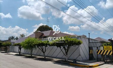 SE VENDE CASA EN ARBOLEDAS 4TA SECCIÓN