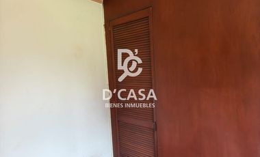 SE VENDE CASA EN ARBOLEDAS 4TA SECCIÓN