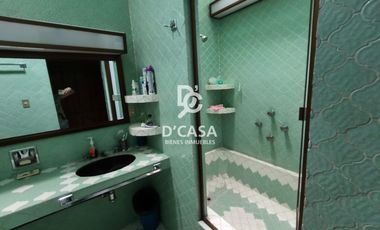 SE VENDE CASA EN ARBOLEDAS 4TA SECCIÓN