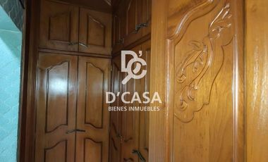 SE VENDE CASA EN ARBOLEDAS 4TA SECCIÓN