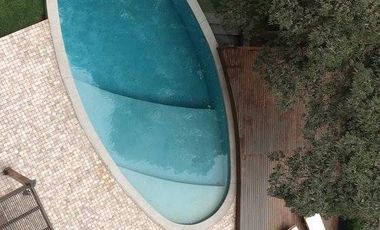 Vendo departamento de 250m2 de 3 dormitorios c/baño, Cerros de Camacho.