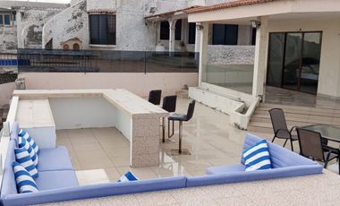 CASA AMOBLADA EN VENTA UBICADA FRENTE AL MAR EN PUNTA CARNERO