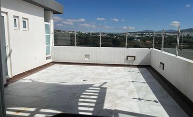 CUMBRES DEL LAGO IMPRESIONANTE PENTHOUSE DE 2 NIVELES 3 RECAMARAS ROOF GARDEN CUARTO DE SERVICIO 3 GARAGES