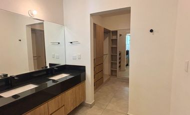 Renta Casa Nueva en Residencial Alina, zona Carretera Nacional, Monterrey