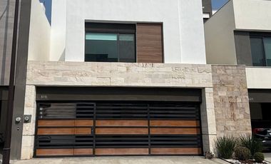 Renta Casa Nueva en Residencial Alina, zona Carretera Nacional, Monterrey