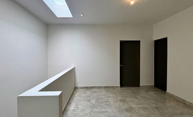 Renta Casa Nueva en Residencial Alina, zona Carretera Nacional, Monterrey