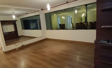 VENDO AMPLIO DEPARTAMENTO CERCA A PARQUE