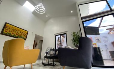 VENTA DE CASA  UNA PLANTA NO ADOSADA EN MIRASIERRA – CONJUNTO EXCLUSIVO