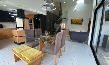 VENTA DE CASA  UNA PLANTA NO ADOSADA EN MIRASIERRA – CONJUNTO EXCLUSIVO