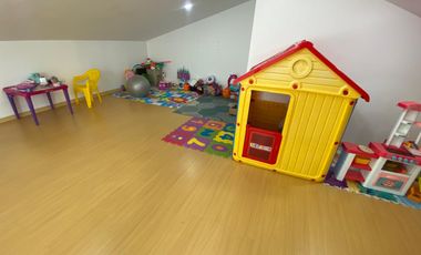 VENTA DE CASA  UNA PLANTA NO ADOSADA EN MIRASIERRA – CONJUNTO EXCLUSIVO