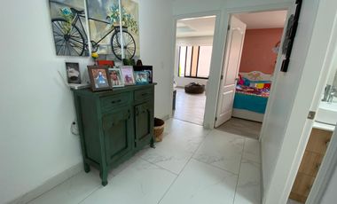 VENTA DE CASA  UNA PLANTA NO ADOSADA EN MIRASIERRA – CONJUNTO EXCLUSIVO