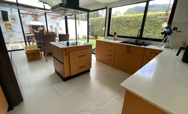 VENTA DE CASA  UNA PLANTA NO ADOSADA EN MIRASIERRA – CONJUNTO EXCLUSIVO