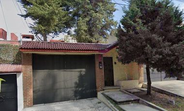 PRECIOSA CASA EN BOSQUES A UN EXCELENTE PRECIO POR REMATE