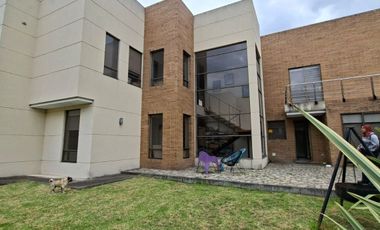 VENTA HERMOSA CASA SAUCES DE LA FLORIDA CAJICA CUNDINAMARCA COLOMBIA