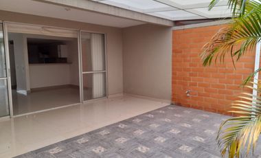 CASA EN CONDOMINIO PARA VENTA O ARRIENDO EN ALONDRA O CIUDAD COUNTRY