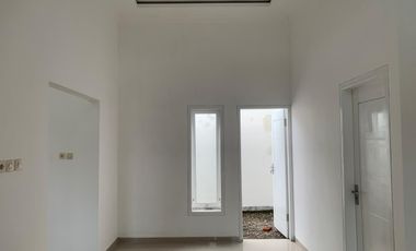 Rumah Disewakan di Kanigoro Hanya 5 menit dari Kankab Kanigoro Blitar – Nyaman, Strategis, Harga Bersahabat.