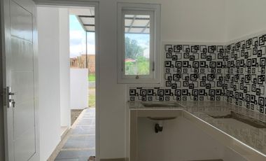 Rumah Disewakan di Kanigoro Hanya 5 menit dari Kankab Kanigoro Blitar – Nyaman, Strategis, Harga Bersahabat.