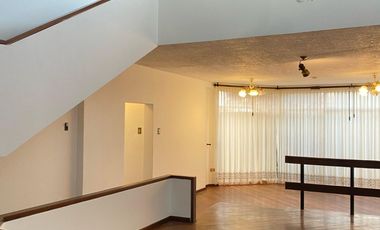 DEPARTAMENTO EN RENTA PARA OFICINAS SECTOR UTE