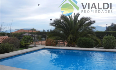 El Hogar De Tus Sueños En Un Entorno Inigualable Y Cómodo