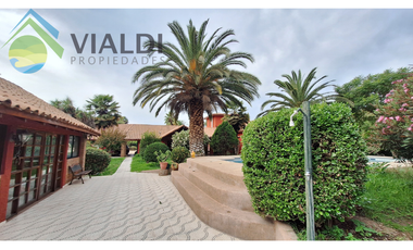 El Hogar De Tus Sueños En Un Entorno Inigualable Y Cómodo