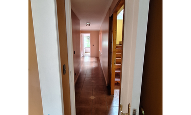 El Hogar De Tus Sueños En Un Entorno Inigualable Y Cómodo