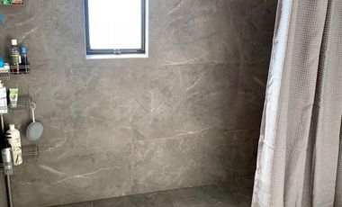 Departamento Amplio, Ubicación, Temperatura E Iluminación Ideales, en Venta