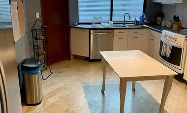 Departamento Amplio, Ubicación, Temperatura E Iluminación Ideales, en Venta