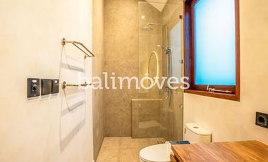 Charming Two Bedroom Villa In Beachside Sanur