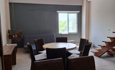 SE RENTA LOFT 2 PLANTAS AMUEBLADO SOBRE AV. KABAH SM:16.