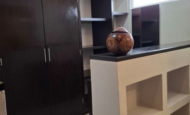 SE RENTA LOFT 2 PLANTAS AMUEBLADO SOBRE AV. KABAH SM:16.