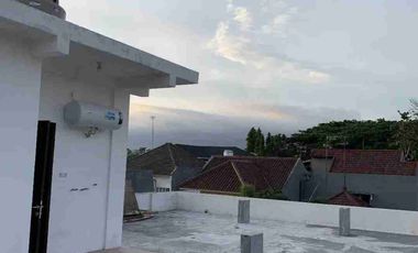 rumah plus kos elite di araya dekat kampus BINUS dan perhotelan serta perkantoran bisa tambah 8 kamar lagi