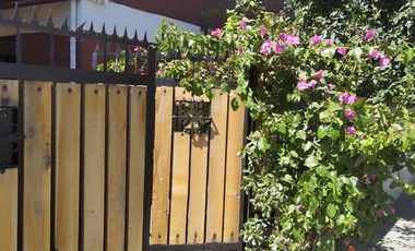 Casa en sector tranquilo con buenas vías de acceso