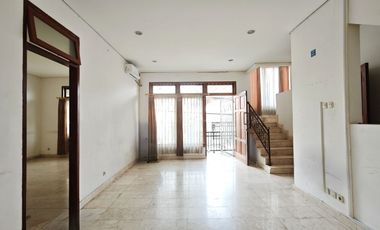 Jual dan Sewa Rumah di radio dalam gandaria jakarta selatan siap huni lokasi strategis